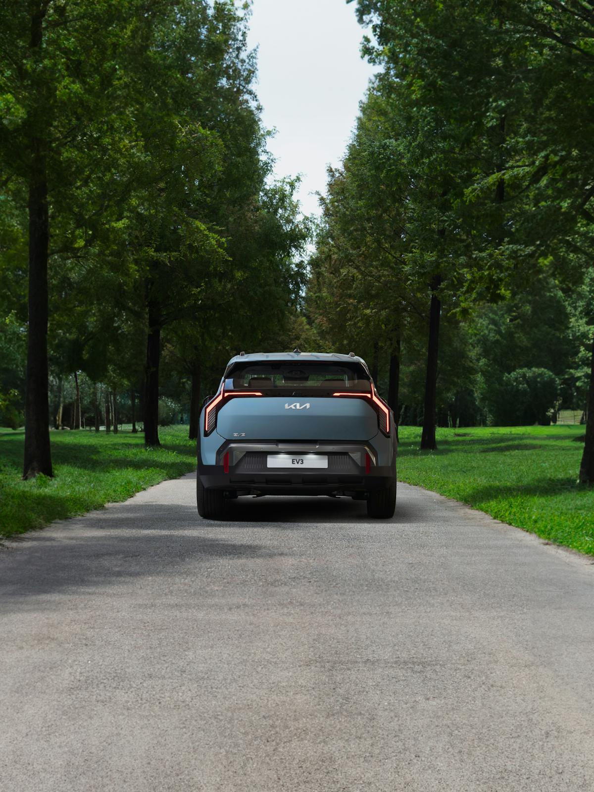 Electric-car photo used for the Tesla vehicle-watch story.